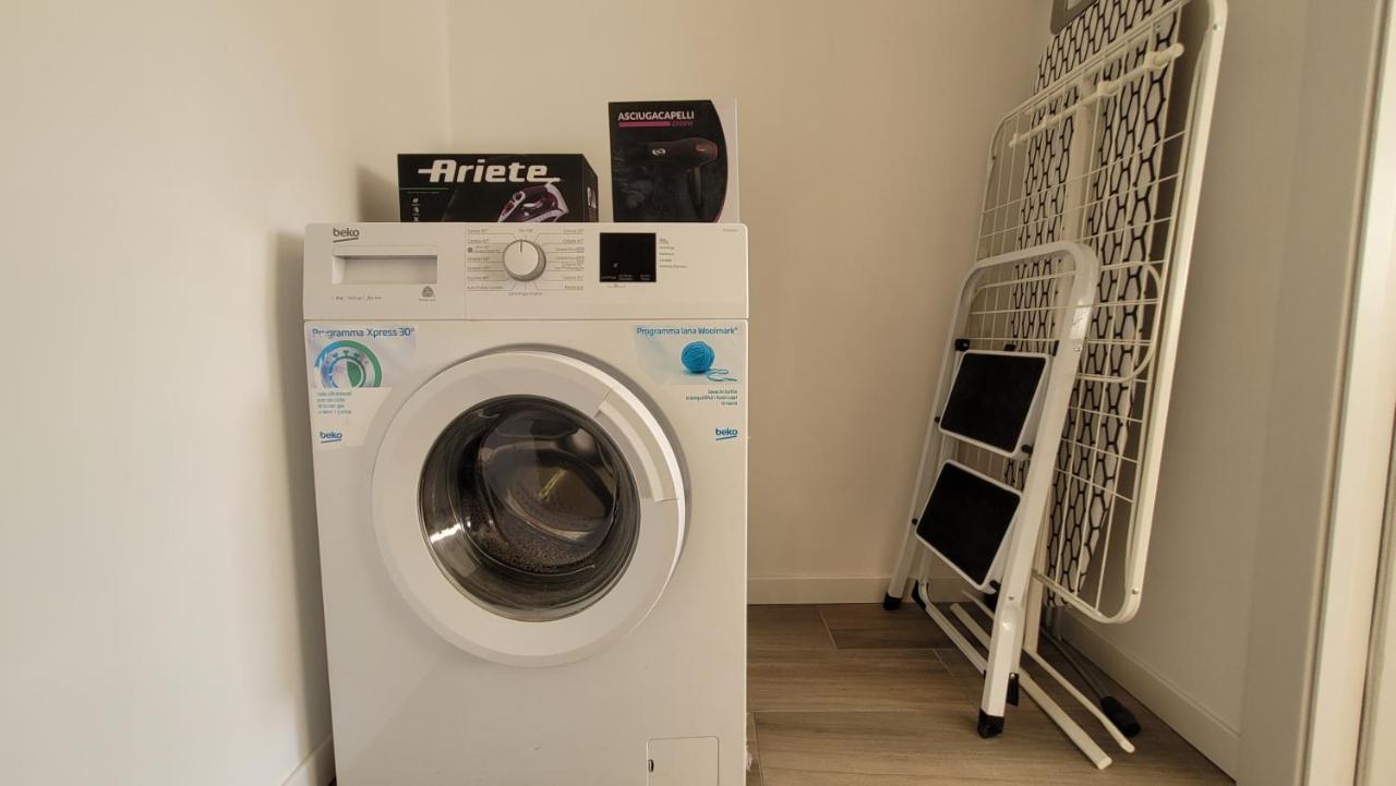 Milano City Apartments - Stylish House Free Wifi-Parking-Airport Exterior photo