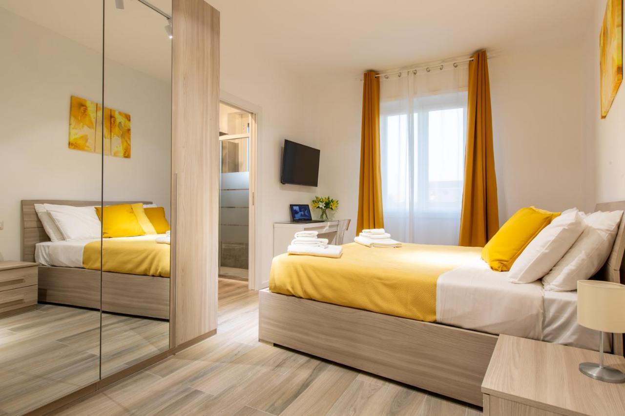 Milano City Apartments - Stylish House Free Wifi-Parking-Airport Exterior photo